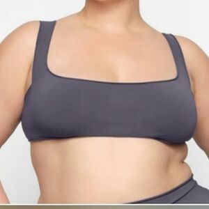 SKIMS Raw Edge Intimates Micro Scoop Bralette Gunmetal